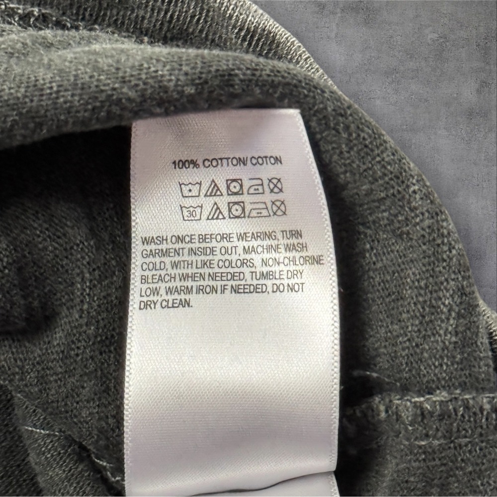 Lucky Brand Psyched Out Santa T-Shirt Large Gray Graphic Tee Christmas Xmas - Picture 6 of 9